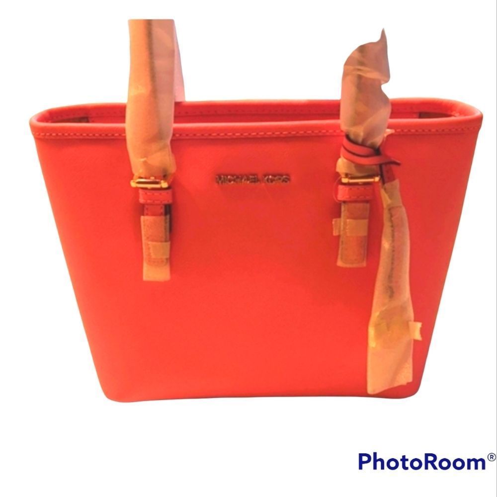 Michael Kors XS Jet Set Saffiano Travel Bag - Picture 3 of 7